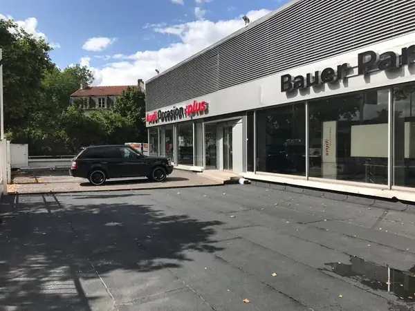 Étanchéité de toit terrasse d'une concession automobile à Nanterre, photo 8 sur 13 : concession resultat final vehicule