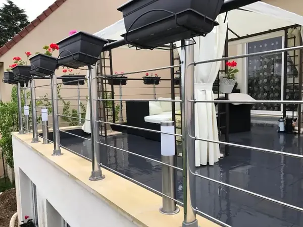 Étanchéité de terrasse et de toit plat à Chatou, photo 3 sur 18 : etancheite terrasse chatou garde corps inox jardinieres