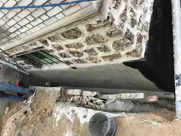 Étanchéité de mur enterré et drainage à Nanterre, photo 7 sur 13 : dalle peripherique beton compagnon fpe