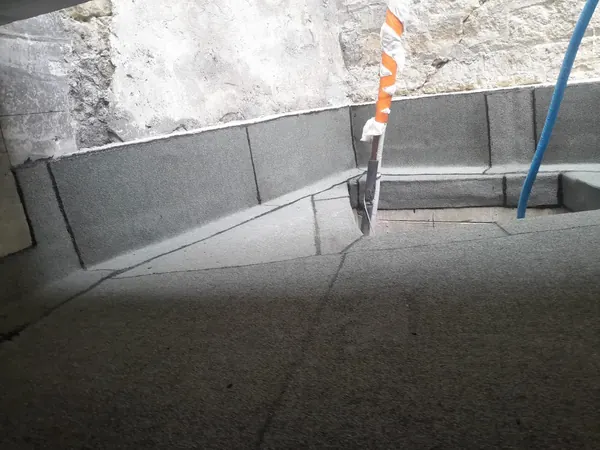 Étanchéité de voile enterré et d'escalier en résine à Paris 17e, photo 9 sur 9 : voile enterre membrane bitume pose
