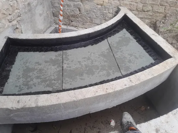 Étanchéité de voile enterré et d'escalier en résine à Paris 17e, chantier réalisé par France Pro Étanchéité